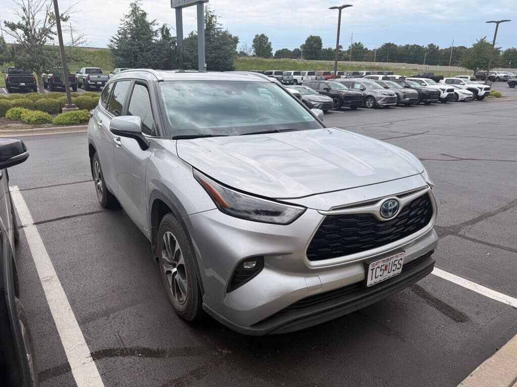 2023 TOYOTA Highlander