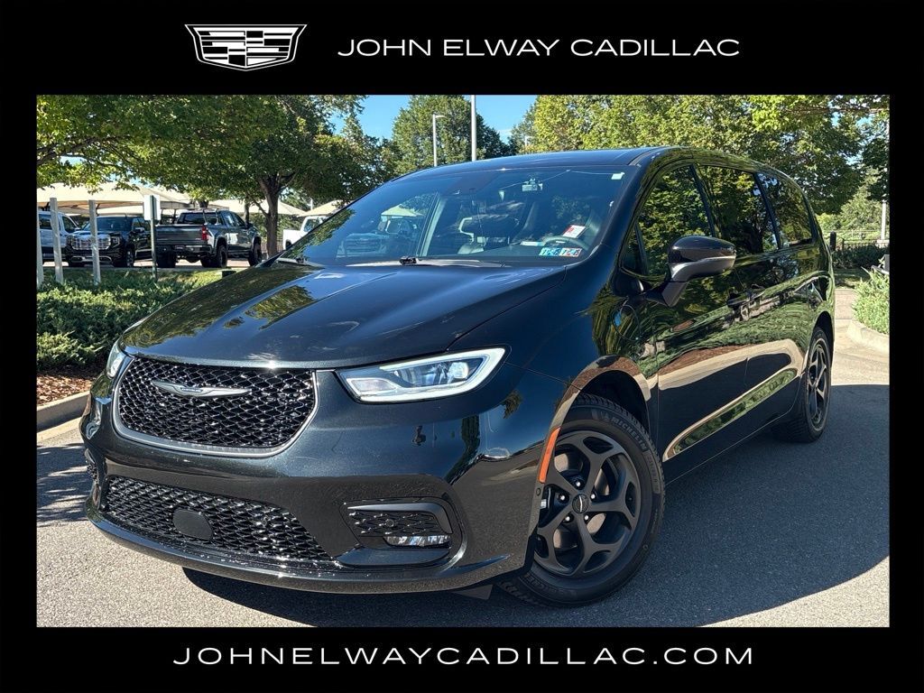 2023 CHRYSLER Pacifica
