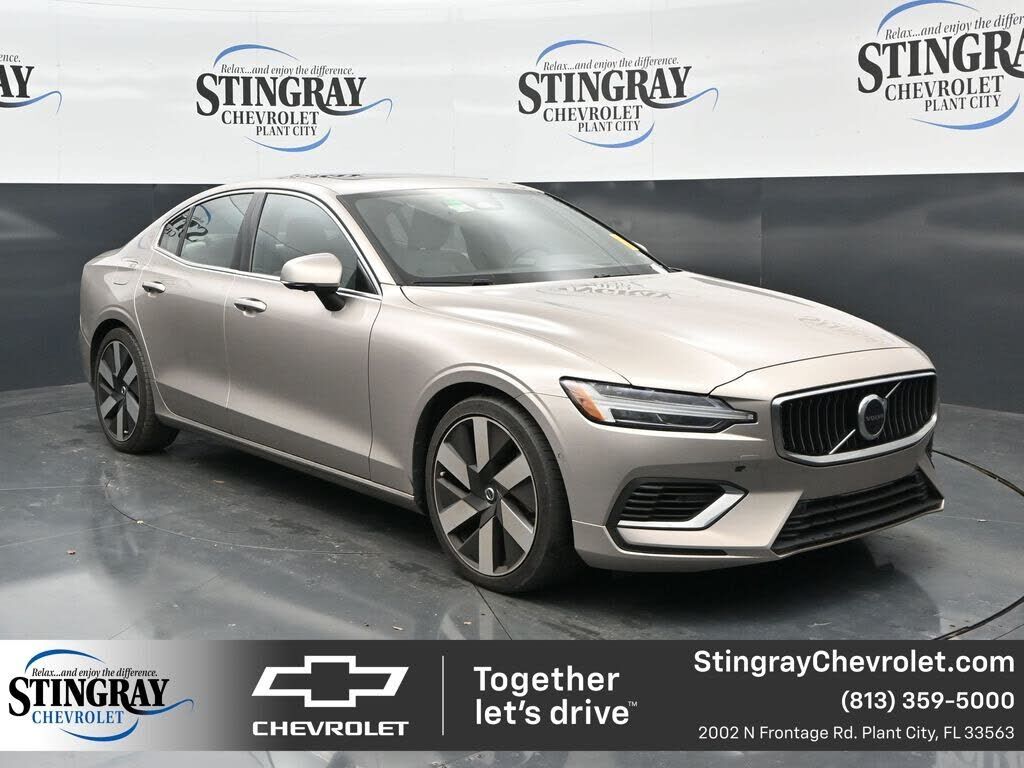 2023 VOLVO S60