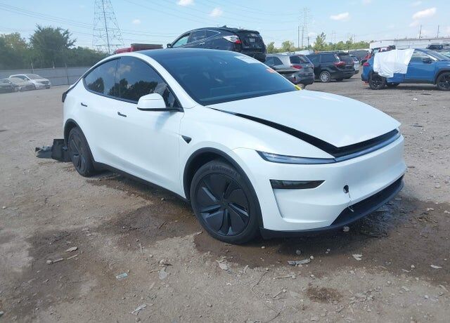 2026 TESLA Model Y