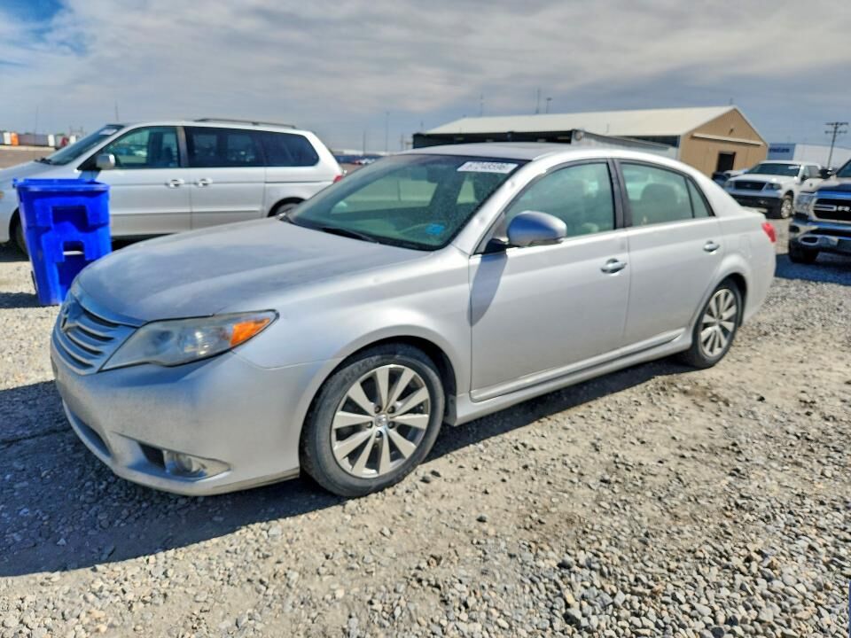 2012 TOYOTA Avalon