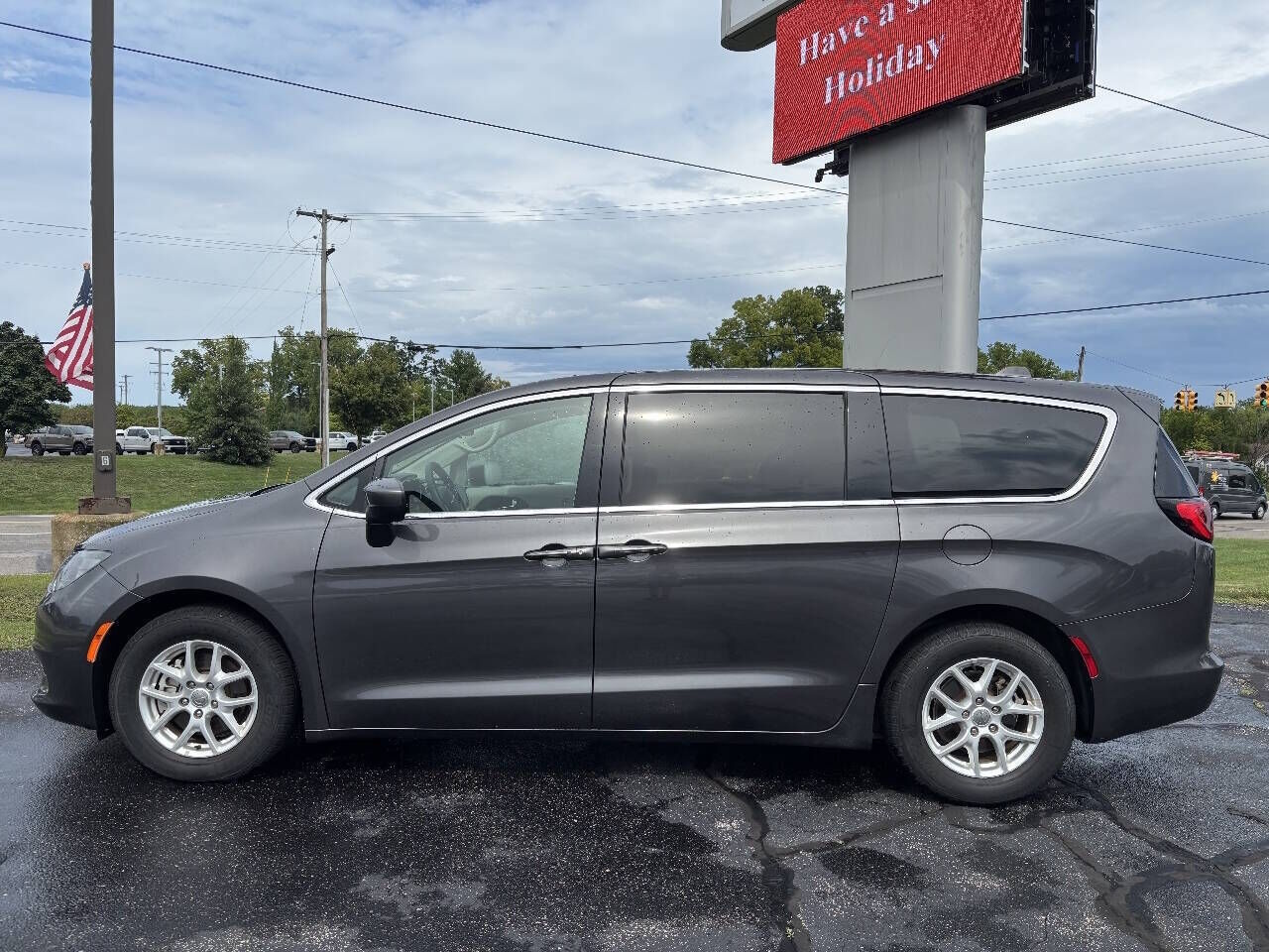 2020 CHRYSLER Voyager
