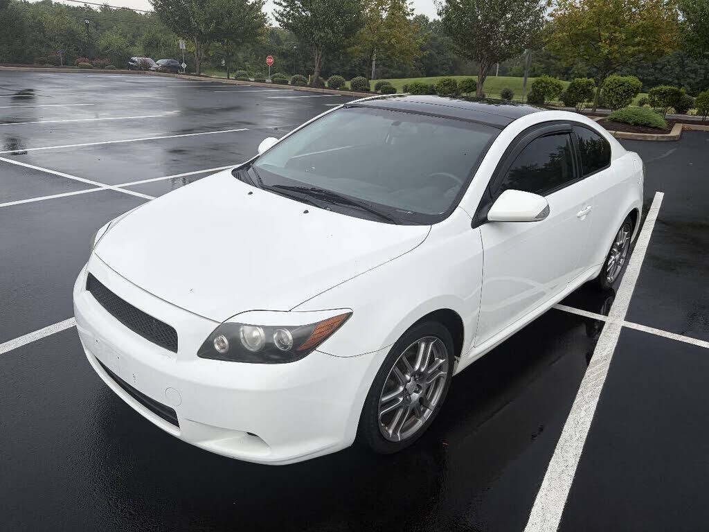 2010 TOYOTA SCION