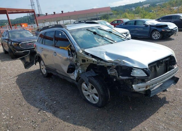 2012 SUBARU Outback