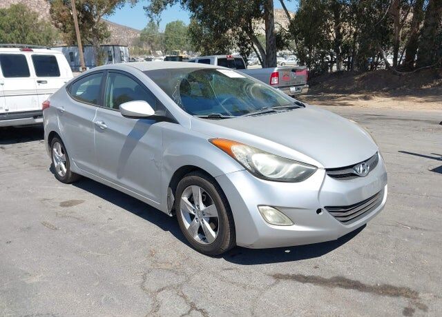 2012 HYUNDAI Elantra