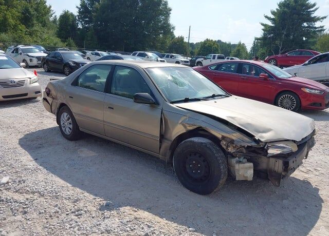 1998 TOYOTA Camry