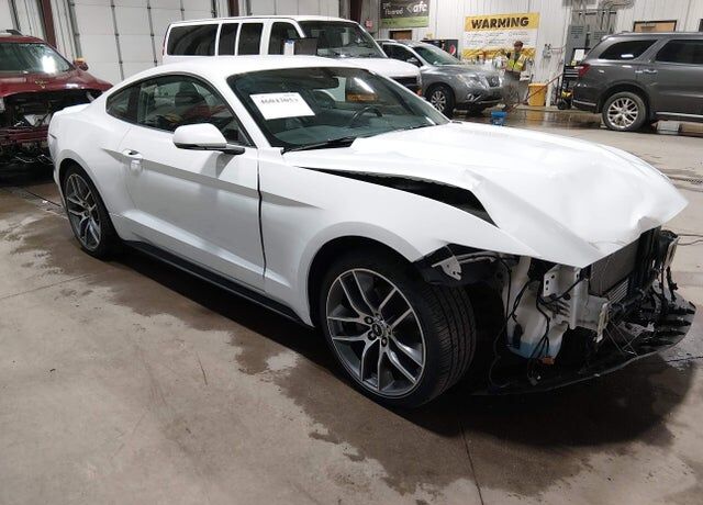 2017 FORD Mustang