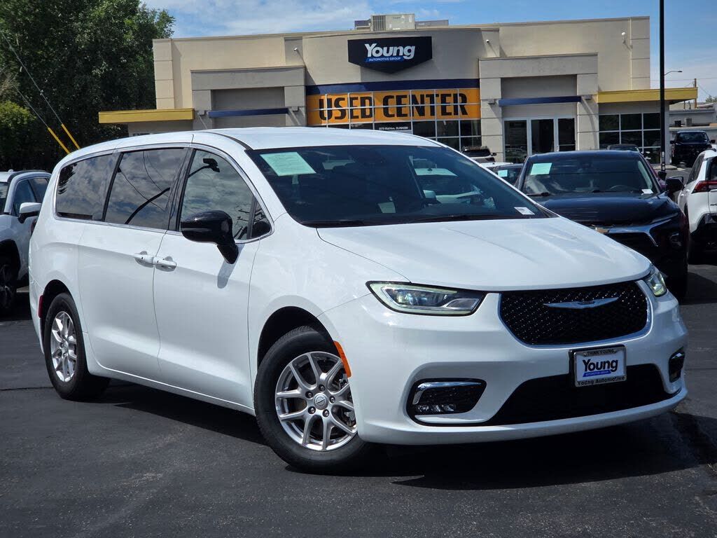 2025 CHRYSLER Pacifica