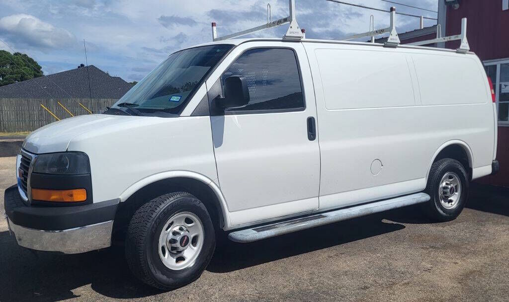 2016 GMC Savana