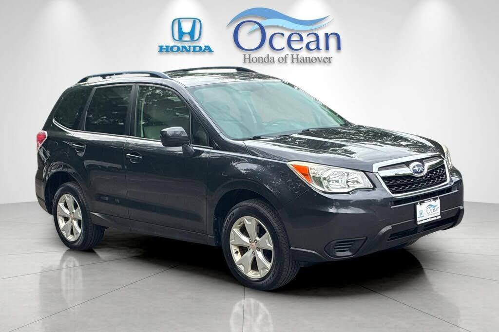 2016 SUBARU Forester