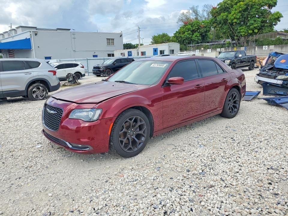 2019 CHRYSLER 300