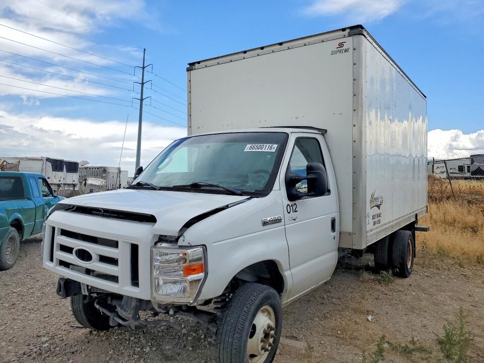 2022 FORD E-450