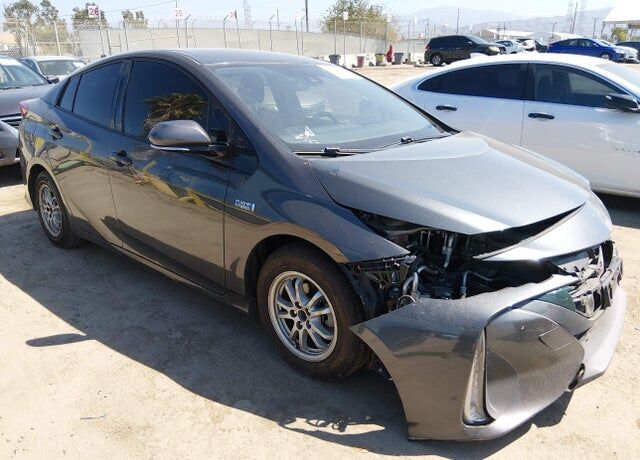 2018 TOYOTA Prius