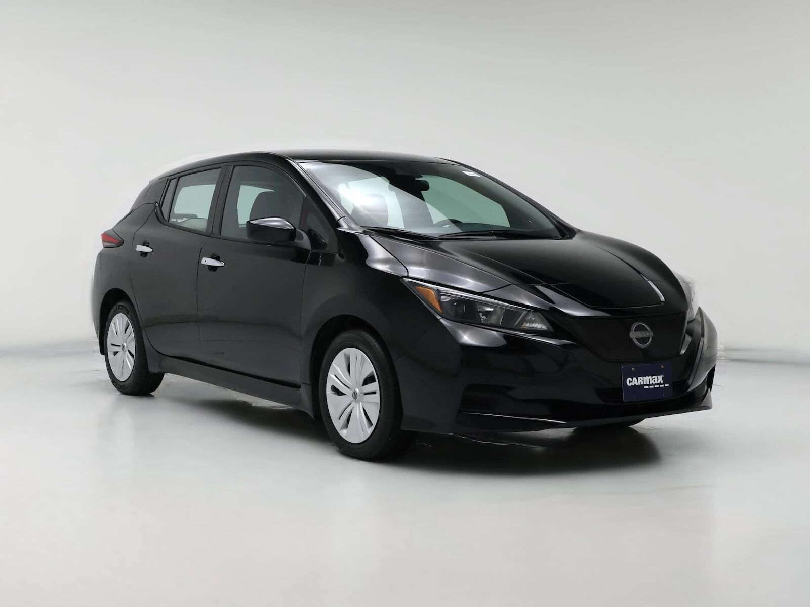 2025 NISSAN Leaf