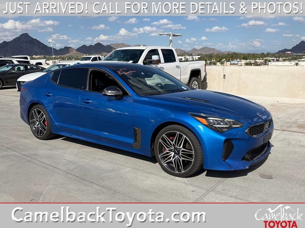 2022 KIA Stinger