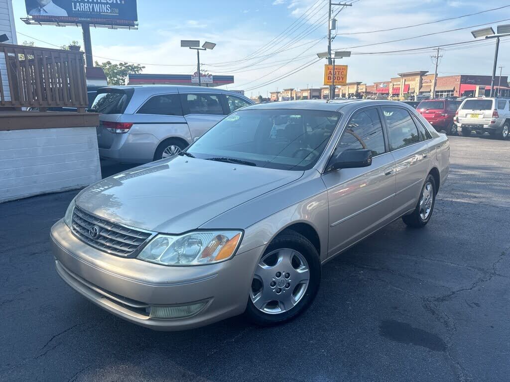 2004 TOYOTA Avalon