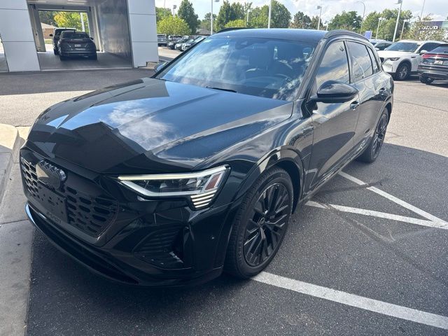 2024 Audi Q8
