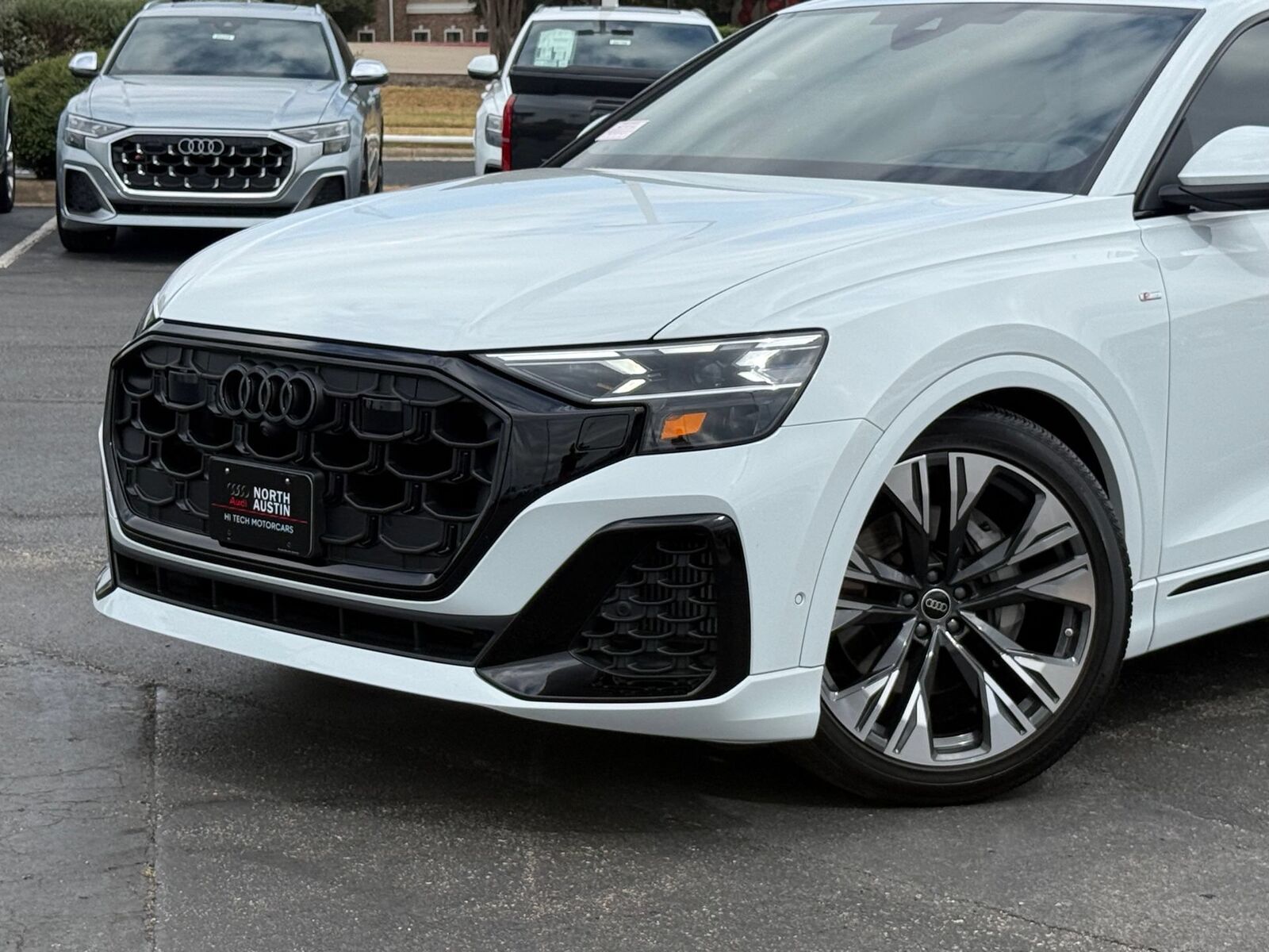 2025 Audi Q8
