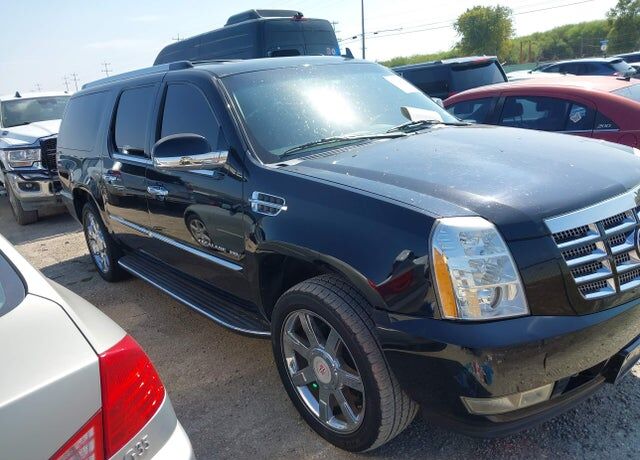 2011 CADILLAC Escalade