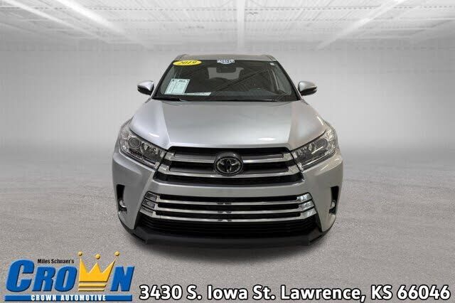 2019 TOYOTA Highlander