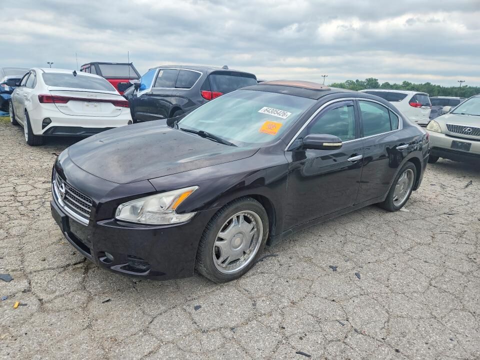 2010 NISSAN Maxima