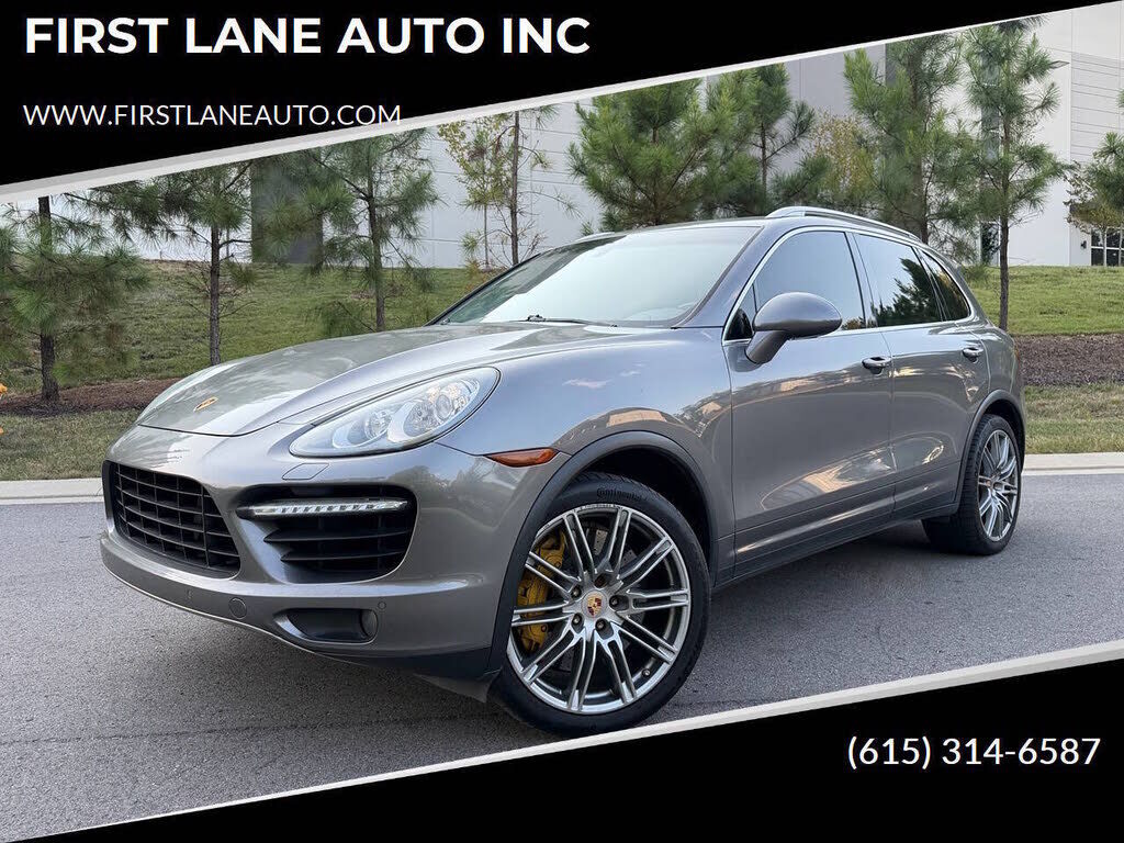 2011 PORSCHE Cayenne