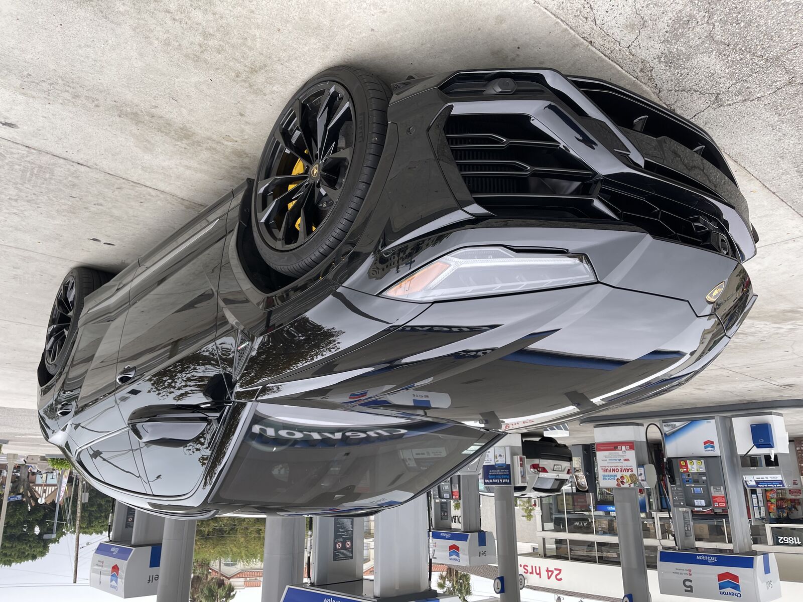 2021 LAMBORGHINI URUS