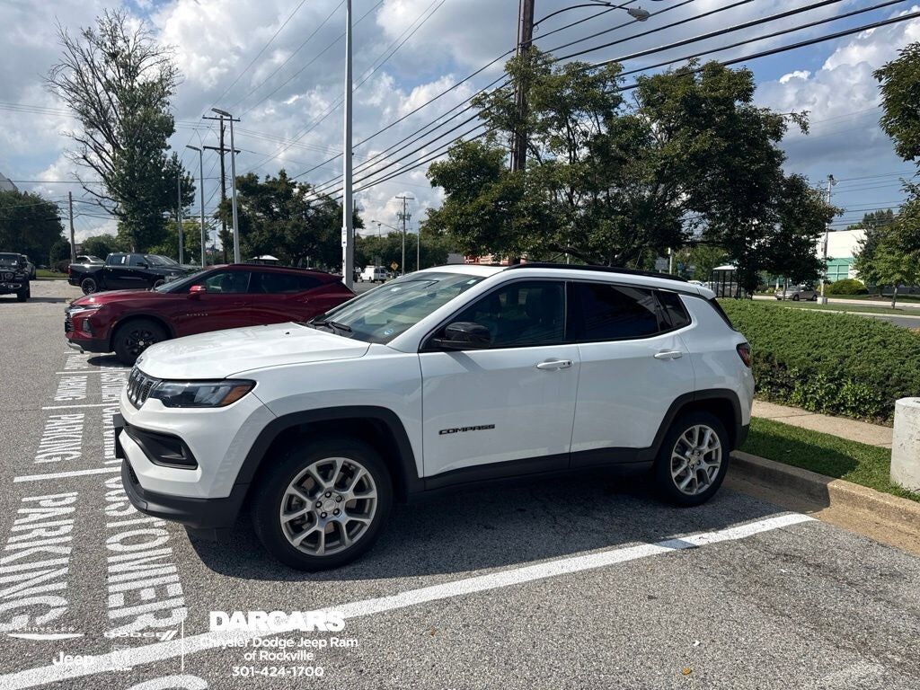 2023 JEEP Compass