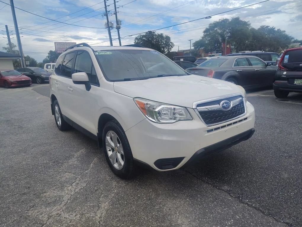 2016 SUBARU Forester