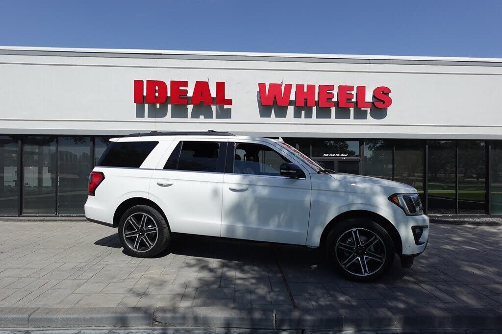 2021 FORD Expedition