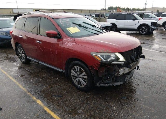 2017 NISSAN Pathfinder