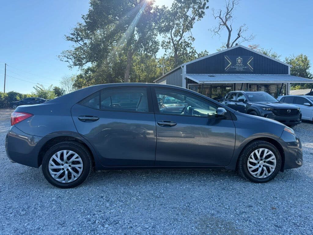 2017 TOYOTA Corolla