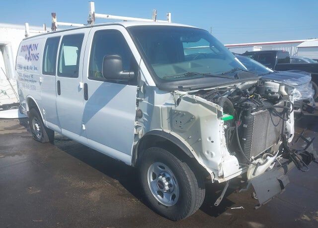 2017 GMC Savana