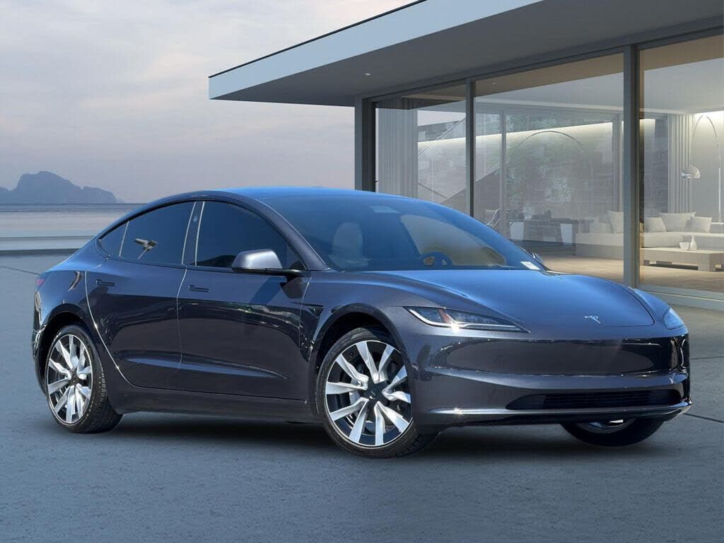 2025 TESLA Model 3
