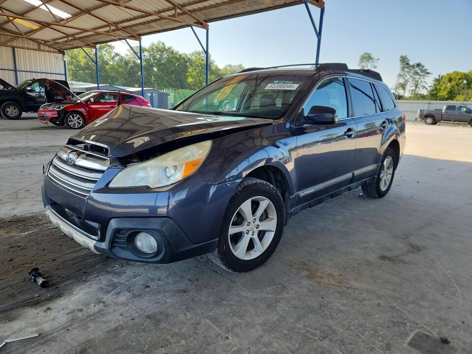 2013 SUBARU Outback