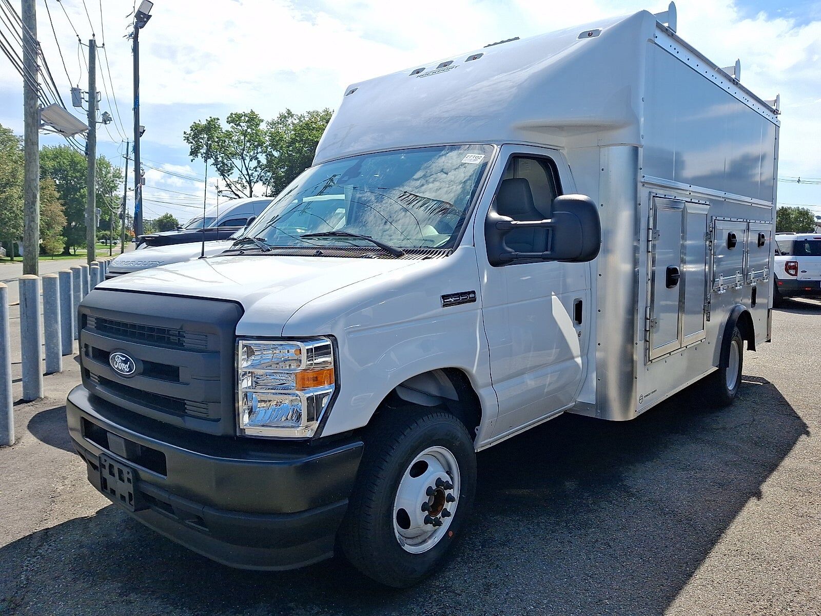 2027 FORD E-350