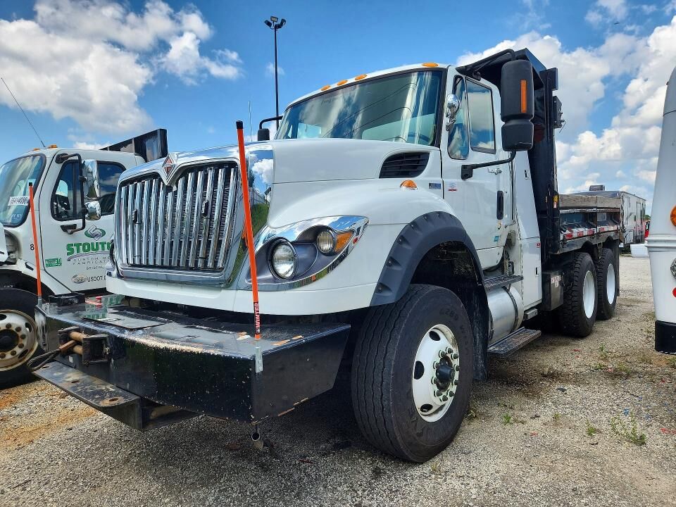 2014 INTERNATIONAL SF667