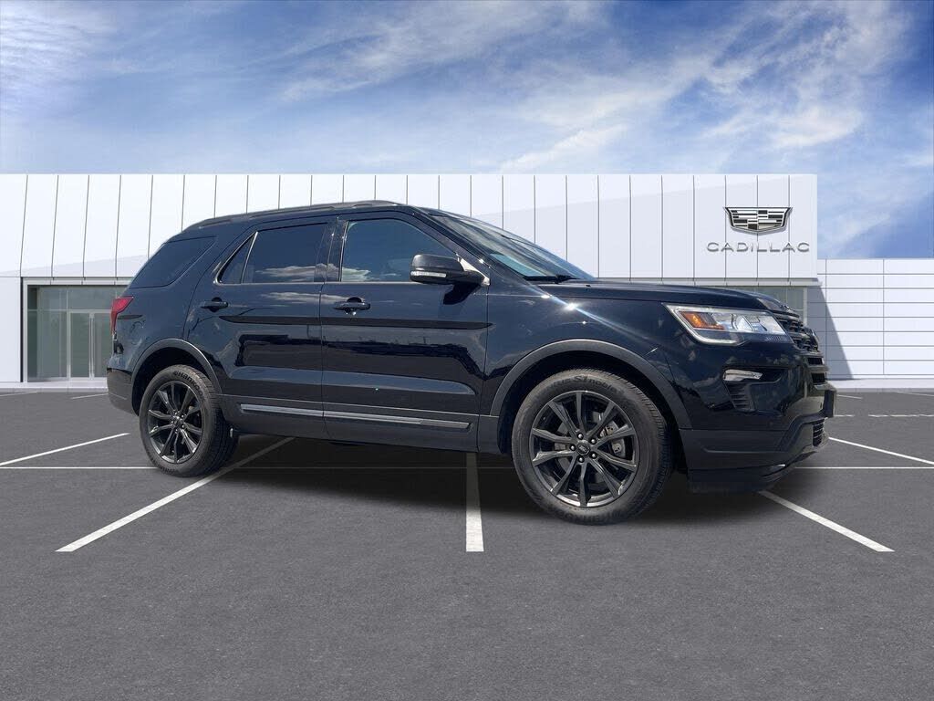 2019 FORD Explorer
