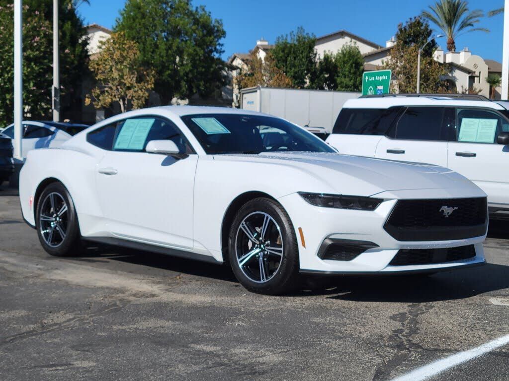 2025 FORD Mustang