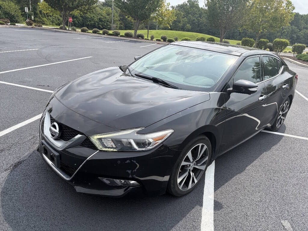 2017 NISSAN Maxima