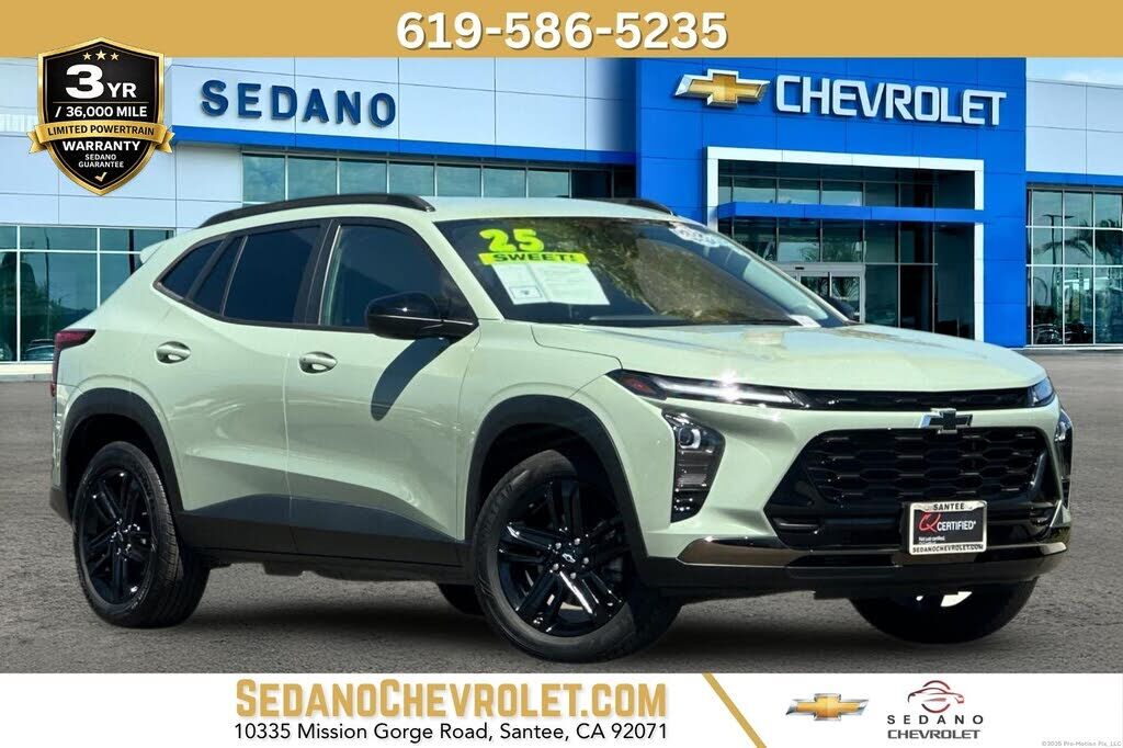 2025 CHEVROLET Trax