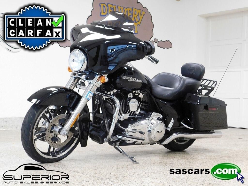 2011 HARLEY DAVIDSON Street Glide