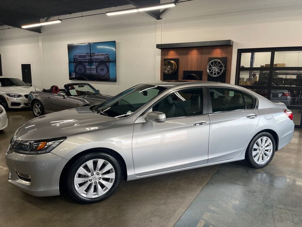 2013 HONDA Accord