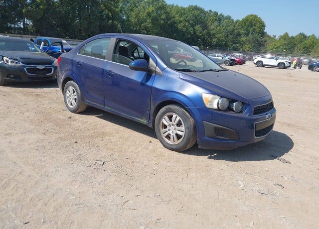 2013 CHEVROLET Sonic