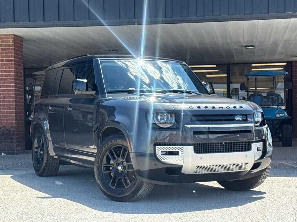 2025 LAND ROVER Defender