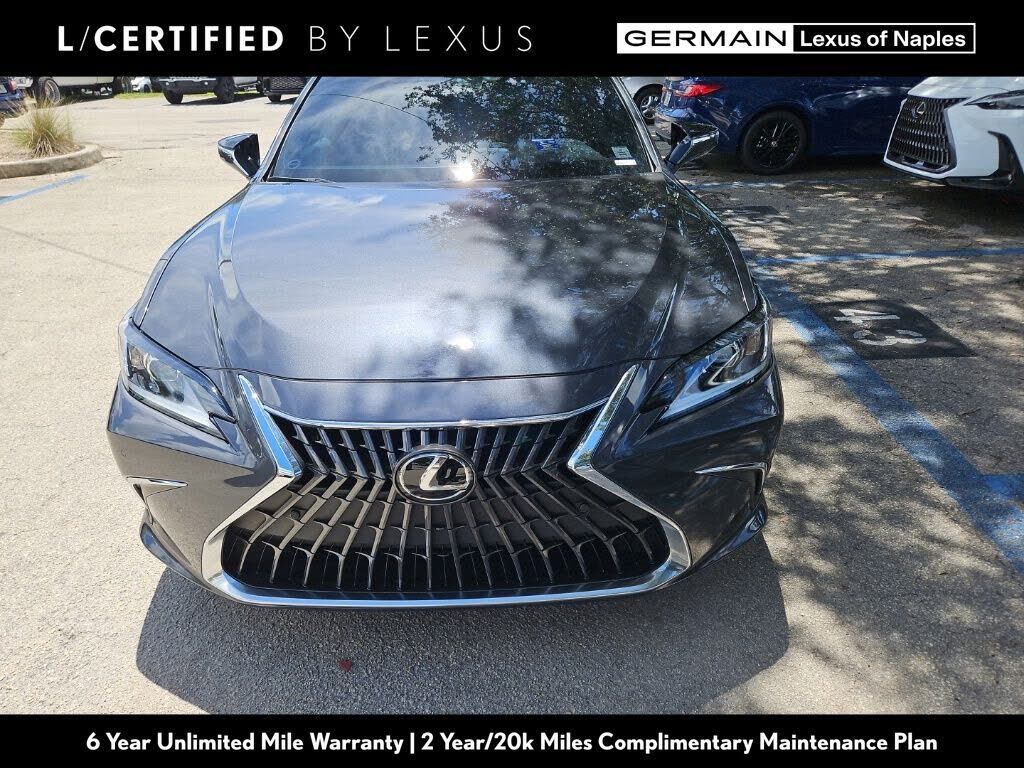 2025 LEXUS ES