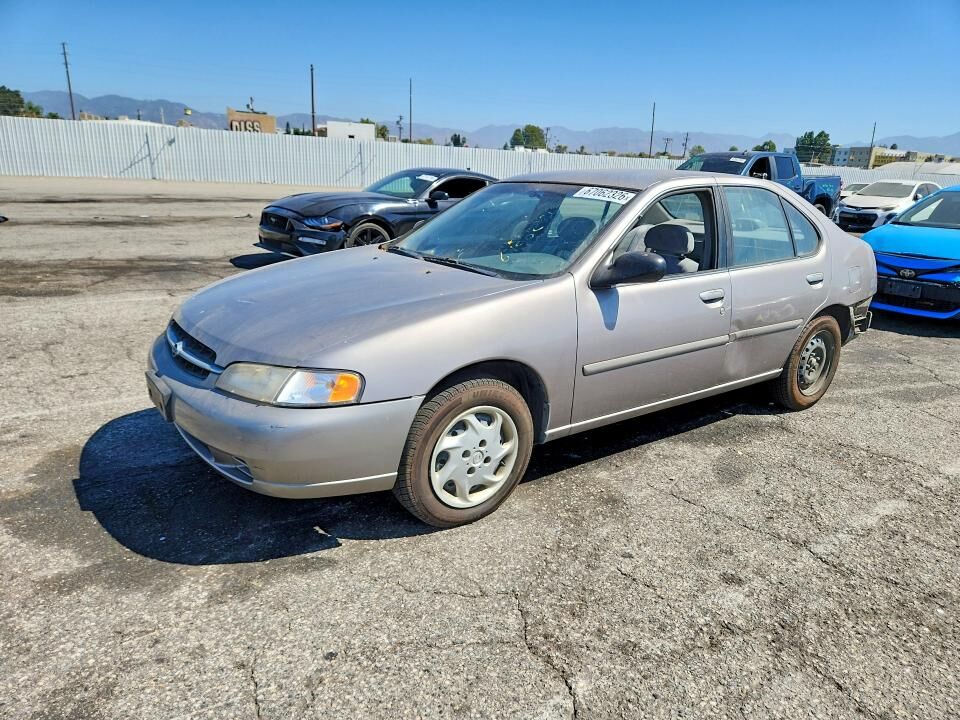 1999 NISSAN Altima