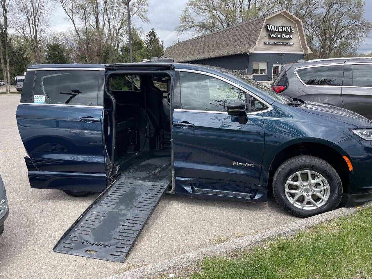 2025 CHRYSLER Pacifica