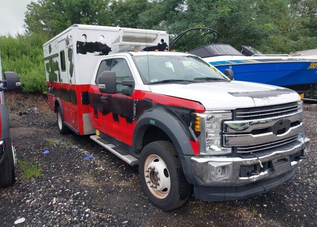 2017 FORD F-550