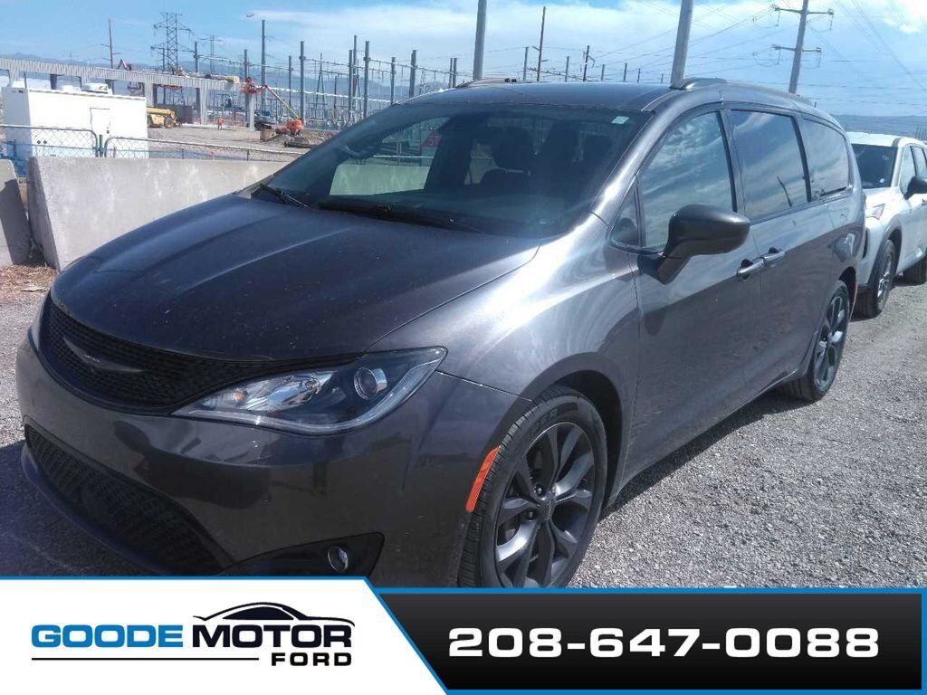 2020 CHRYSLER Pacifica